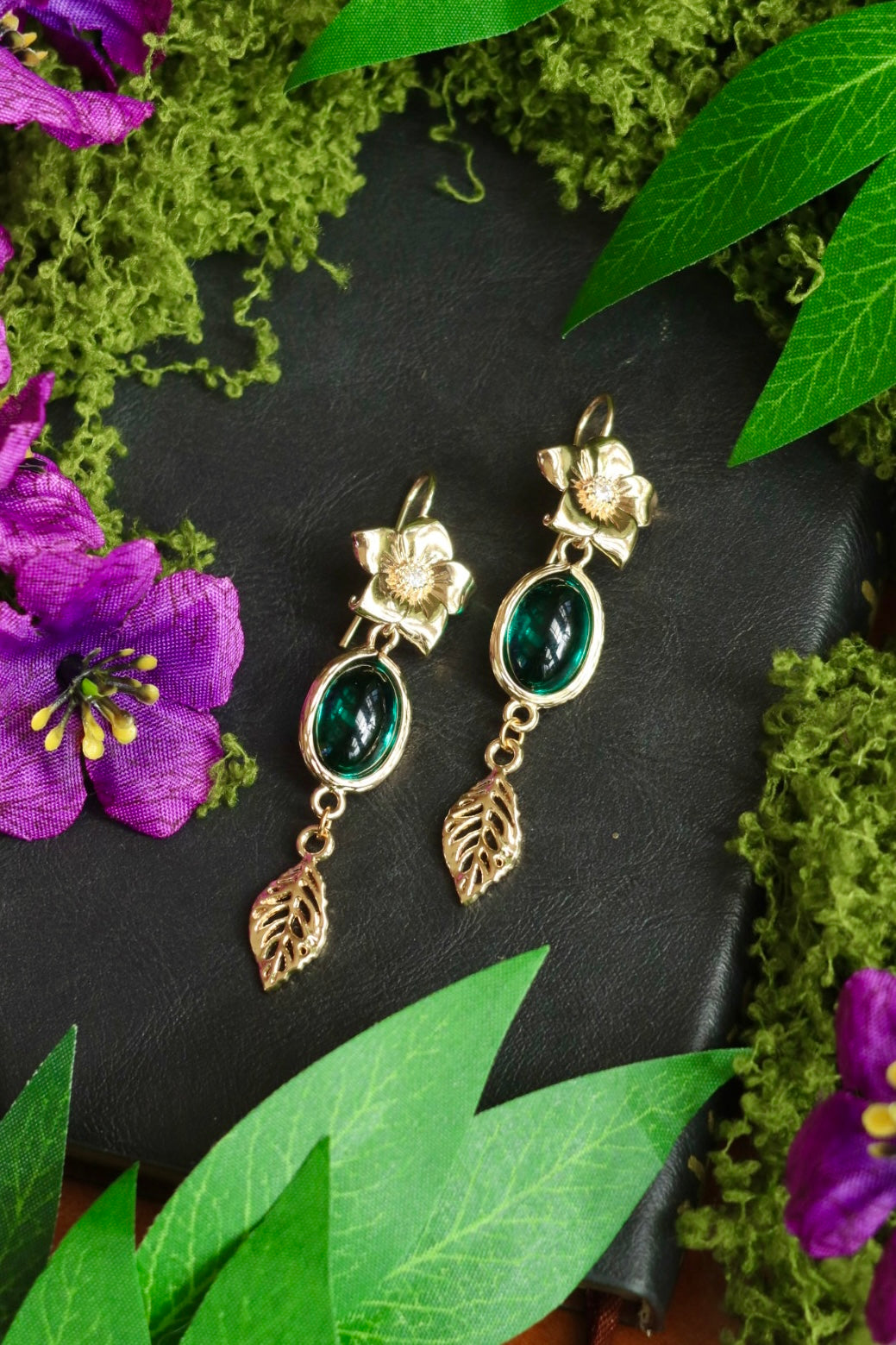 Flower green gemstone leaf earrings