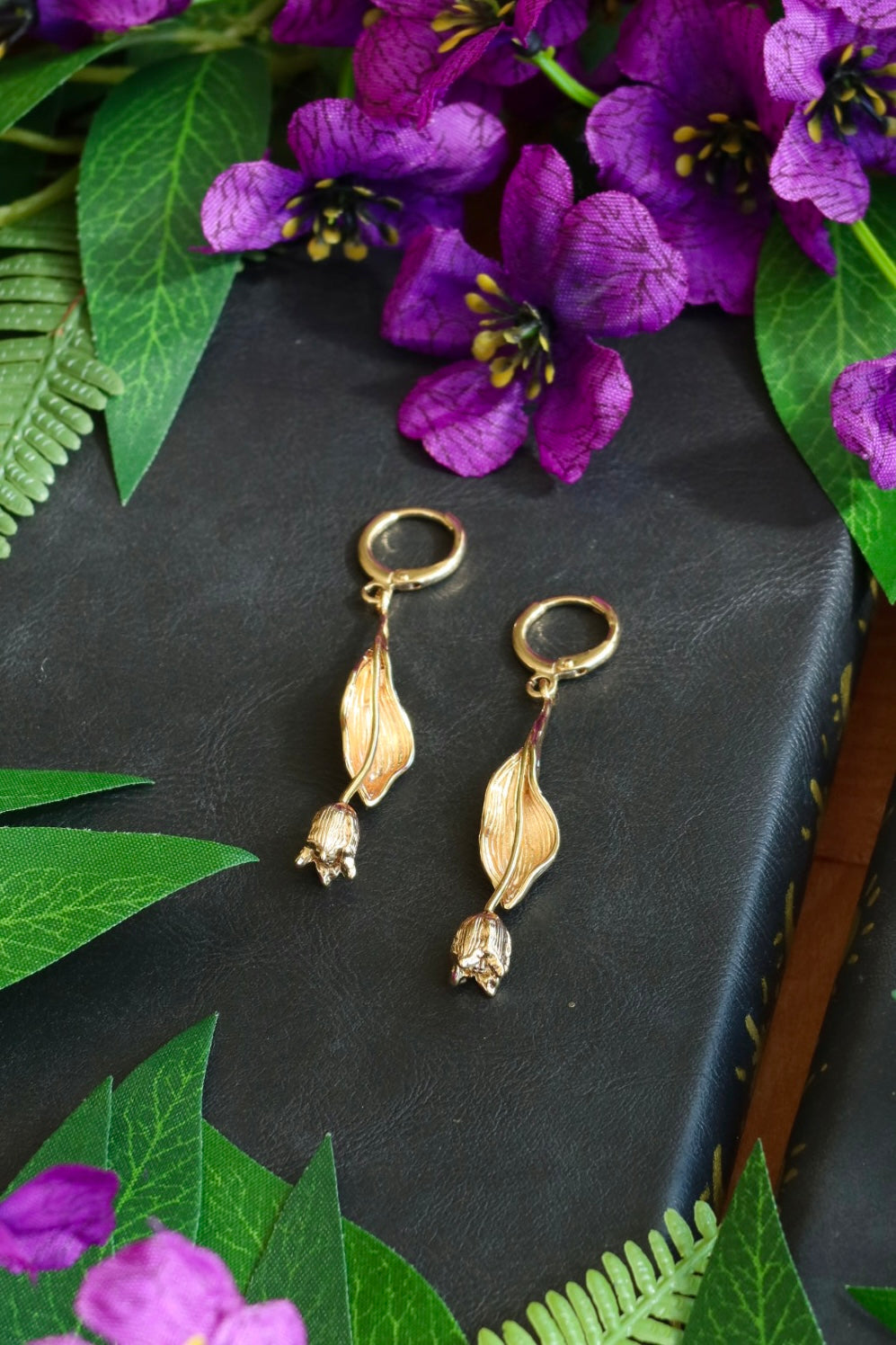 Tulip earrings