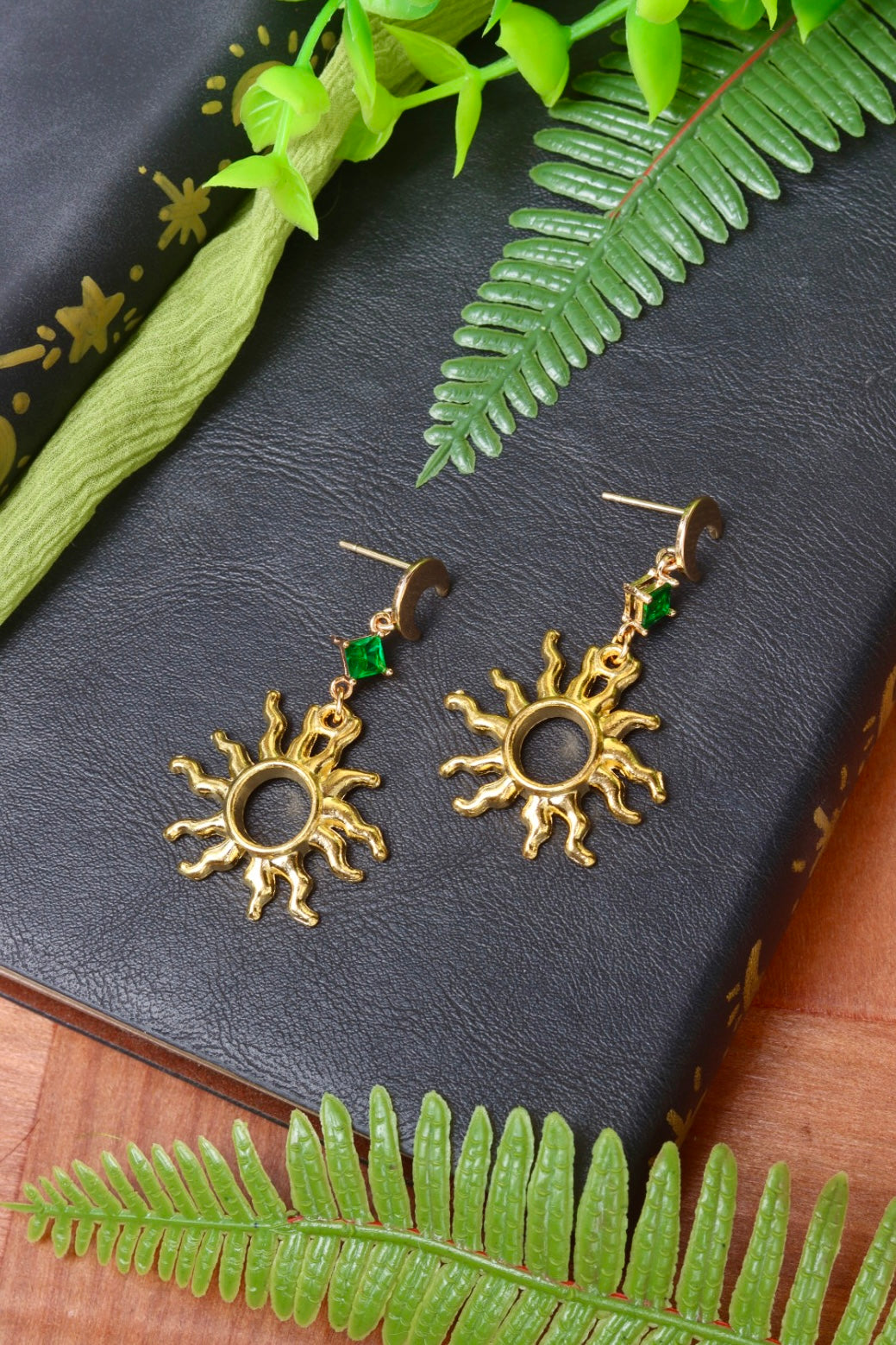 Moon stud green charm sun earrings