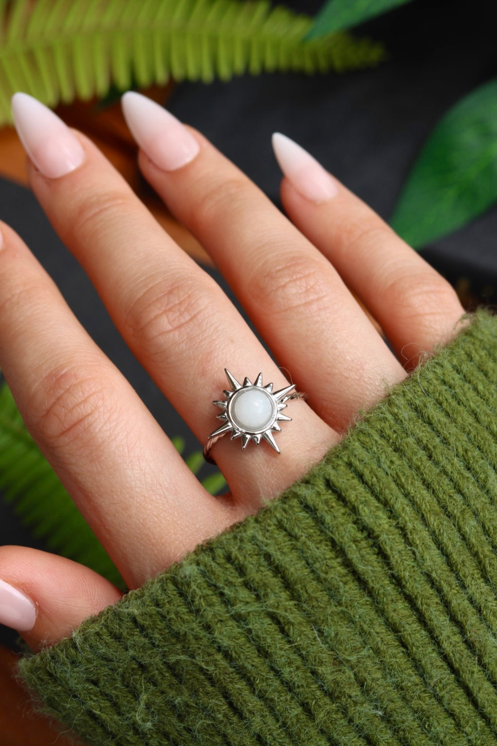 Silver sunstone ring