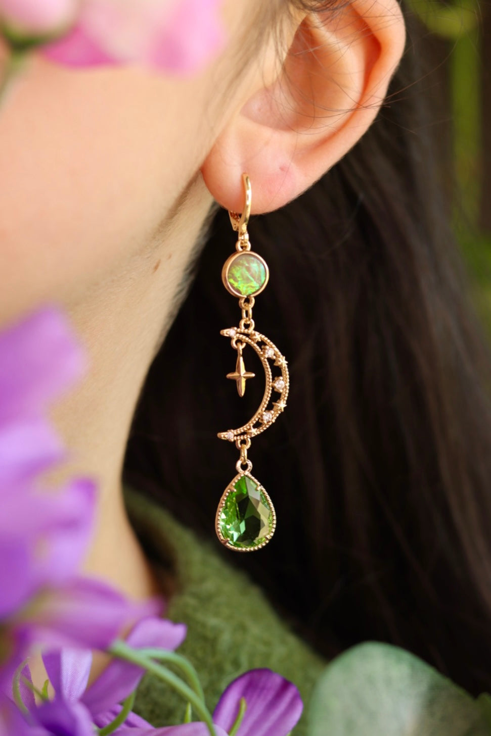 Green moonstone earrings