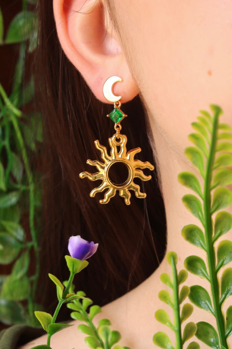 Moon stud green charm sun earrings