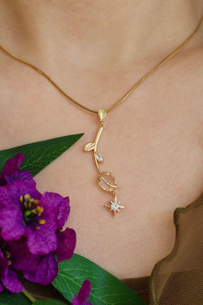 Rose star necklace