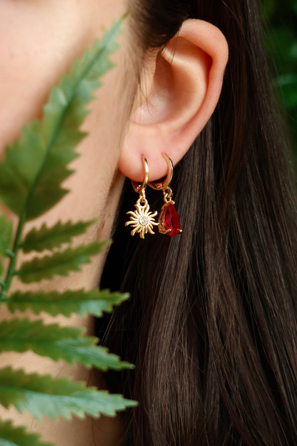 Sun and red drop earrings set