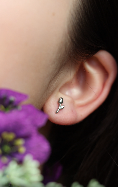 Delicate tulip stud earrings - gold or silver
