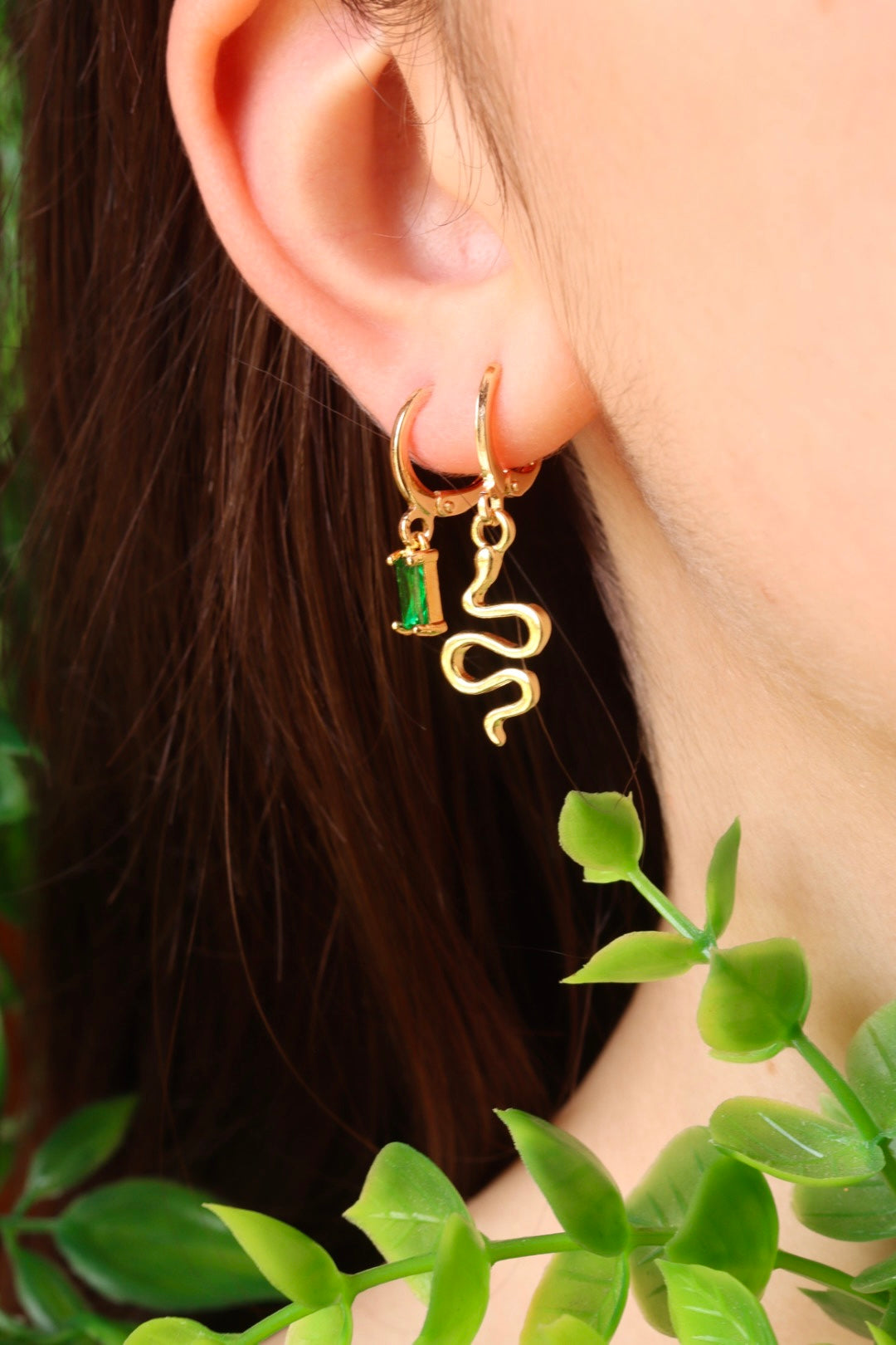 Medusa 24k gold plated earrings huggies set