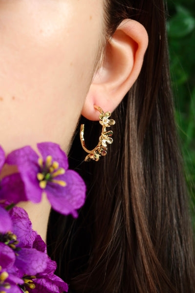 Flower hoop earrings