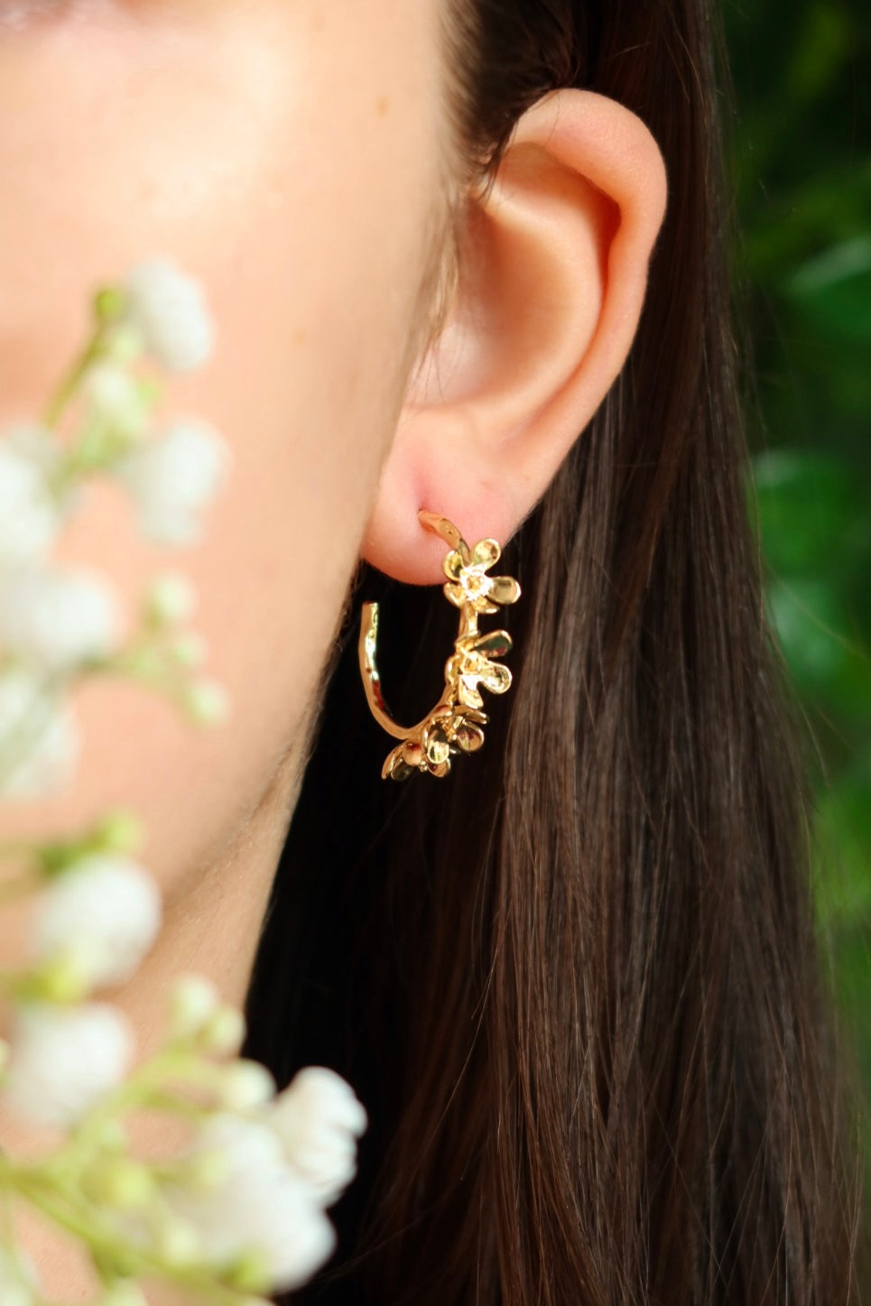 Flower hoop earrings