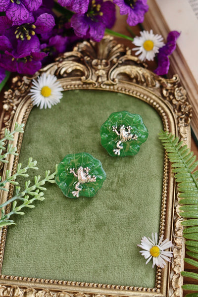 Water drop lily pad frog stud earrings
