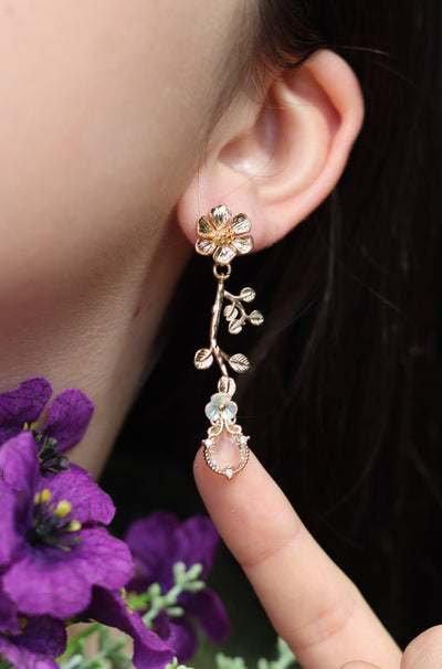 Flowering Vine Stud Earrings