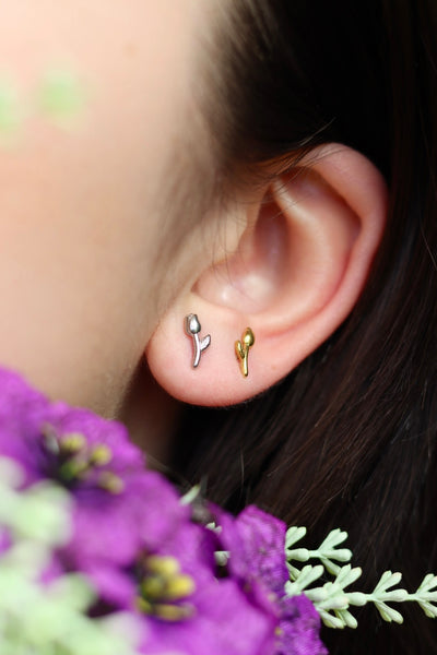 Delicate tulip stud earrings - gold or silver