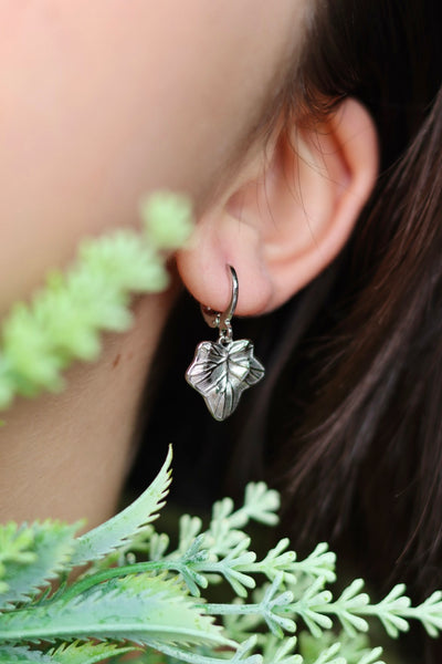 Silver leaf earrings