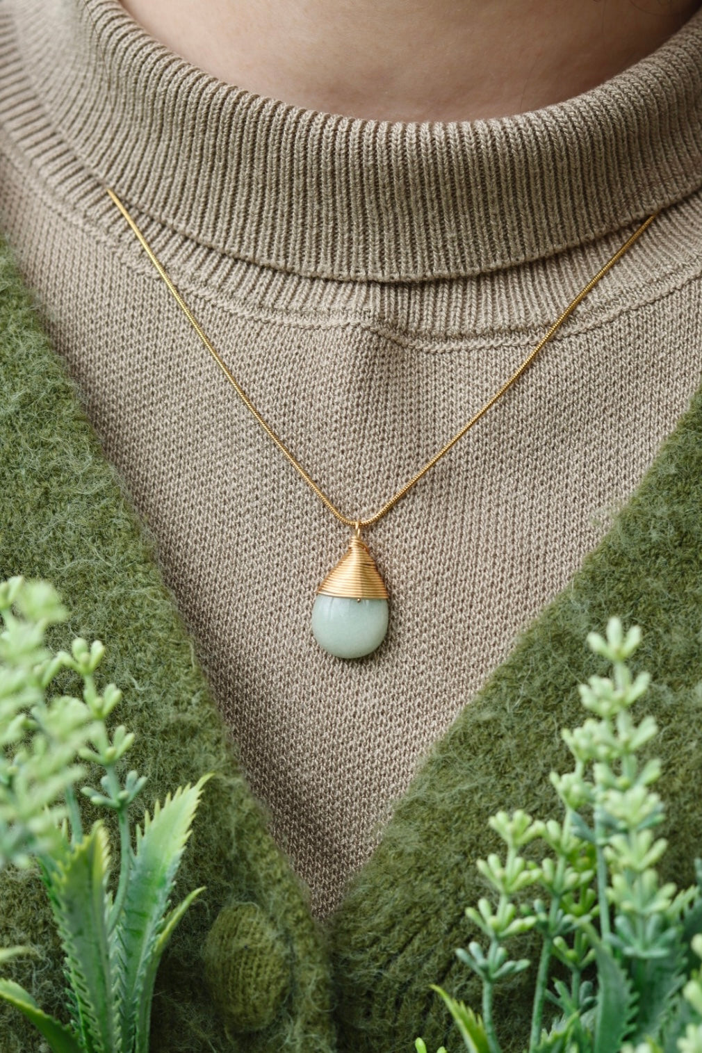 Green aventurine stone necklace