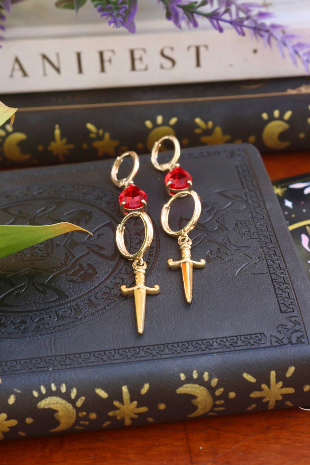 Athena - Goddess of wisdom & war earrings set