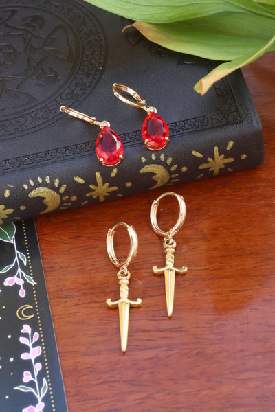 Athena - Goddess of wisdom & war earrings set