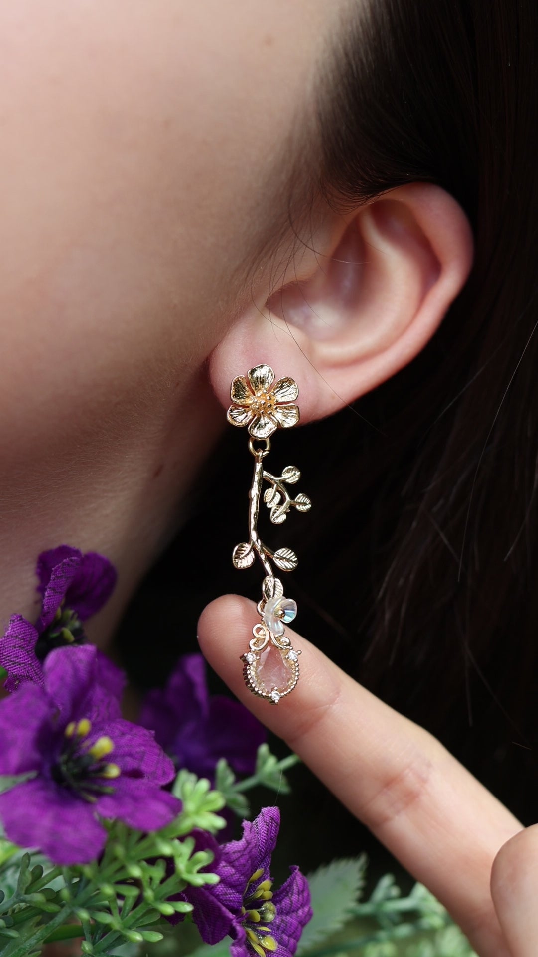 Flowering Vine Stud Earrings
